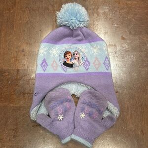 Disney Frozen winter hat and mittens